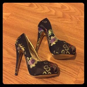 Asían inspired heels